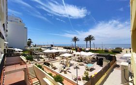 Cozy Apartment In Quarteira
