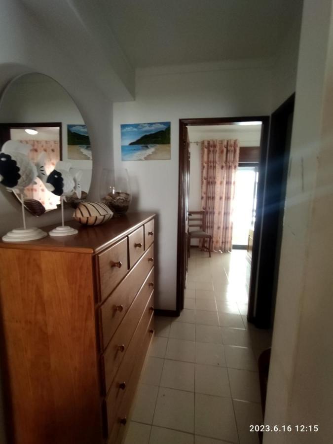 Cozy Apartment In Quarteira Exterior foto