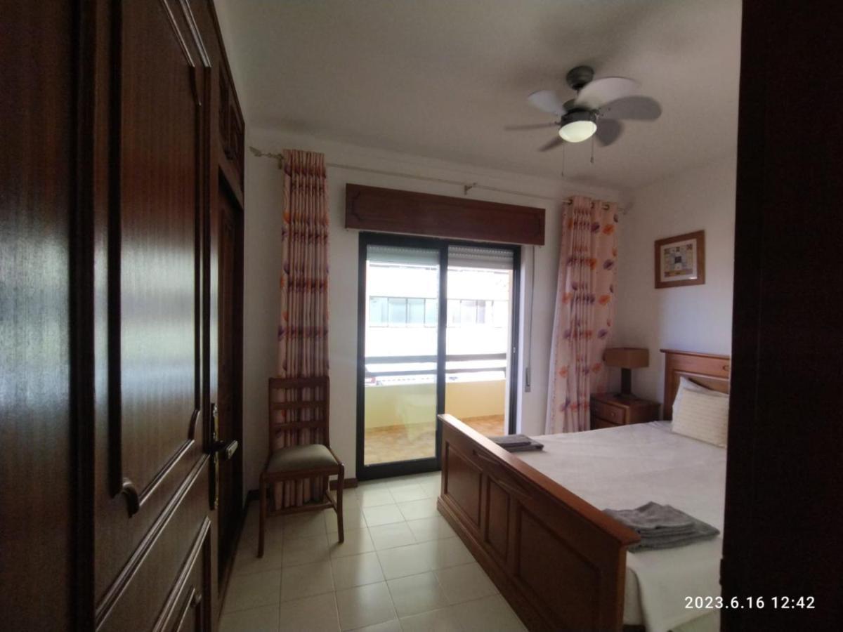 Cozy Apartment In Quarteira Exterior foto